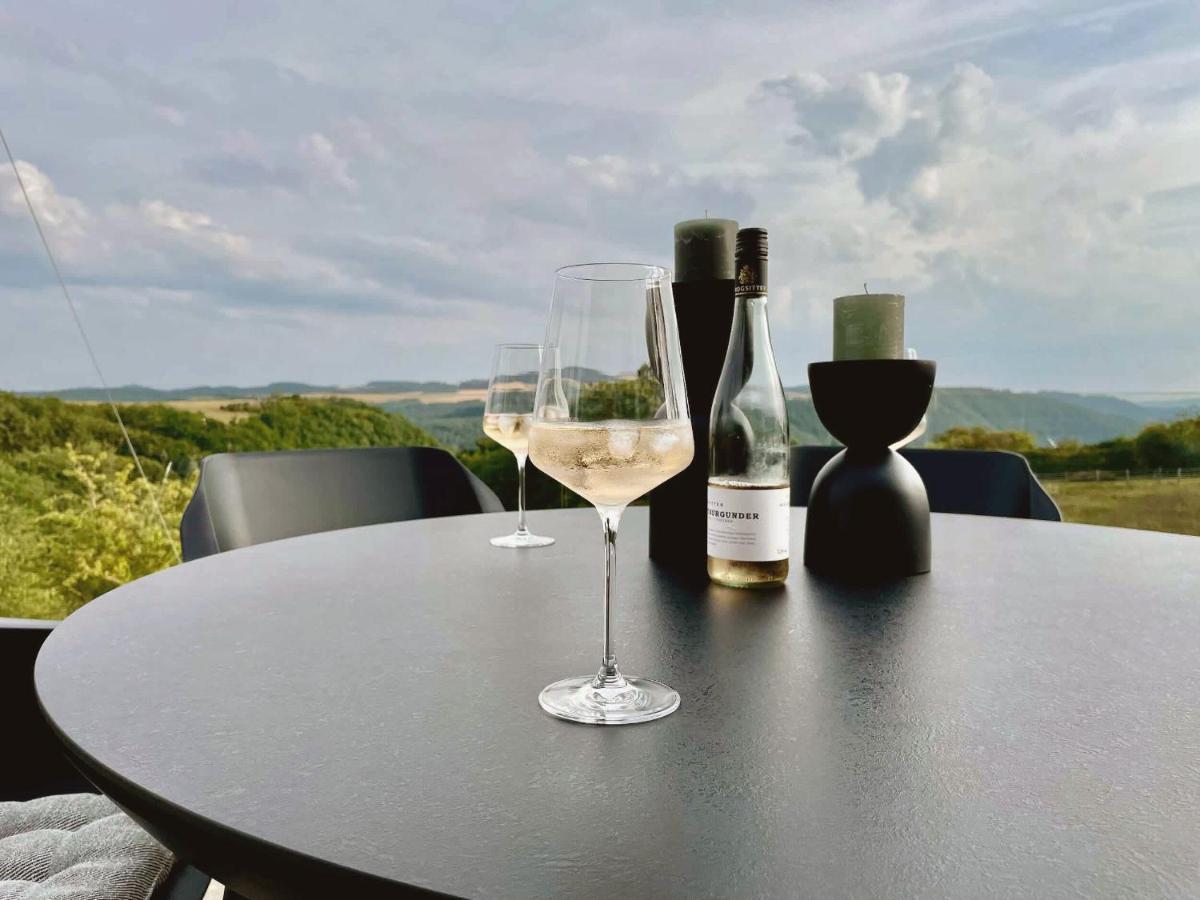 Luxapart Eifel Mit Privater Sauna Harscheid Exterior photo